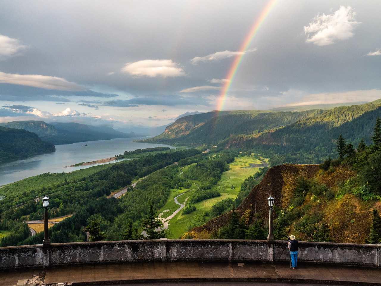 Vista House, Rainbow: Tracey Aue