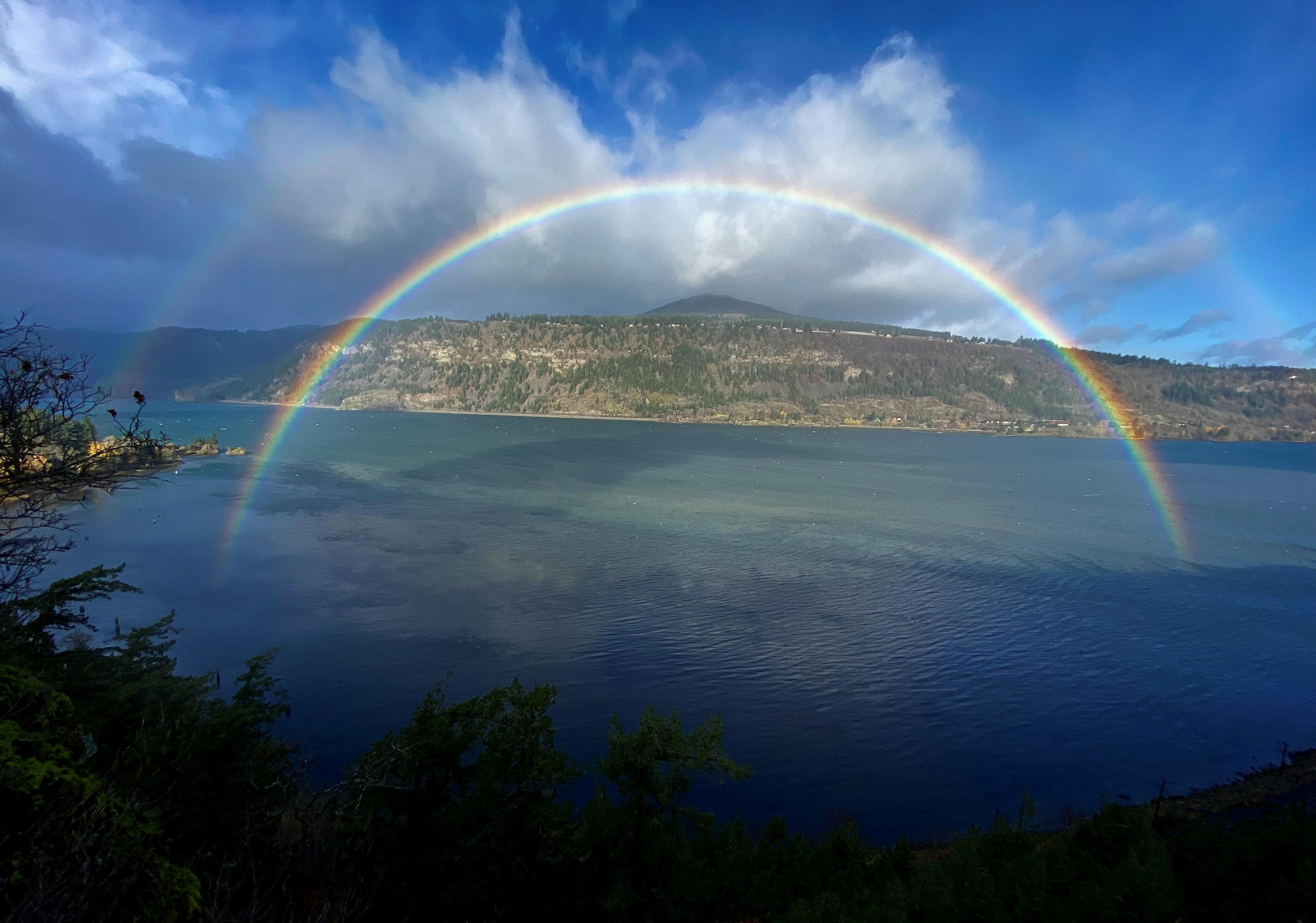 Lydie Boyer - River, rainbow between Viento St Pk and Hood River