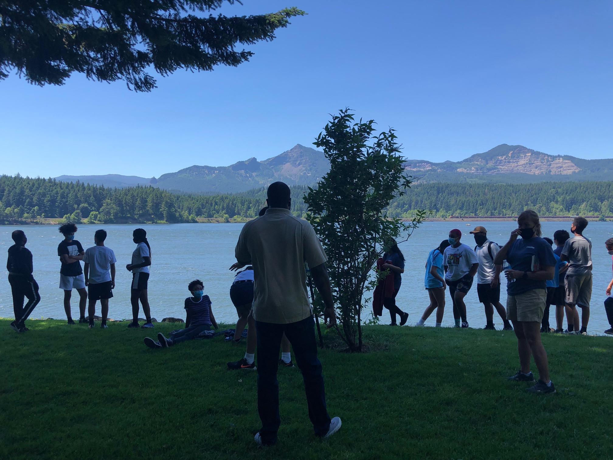 Rikeem Sholes and students at Thunder Island